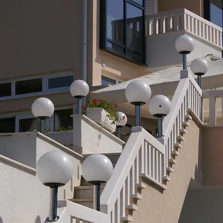 Double Seget Vranjica 3079e Gostinjska kuća 3*